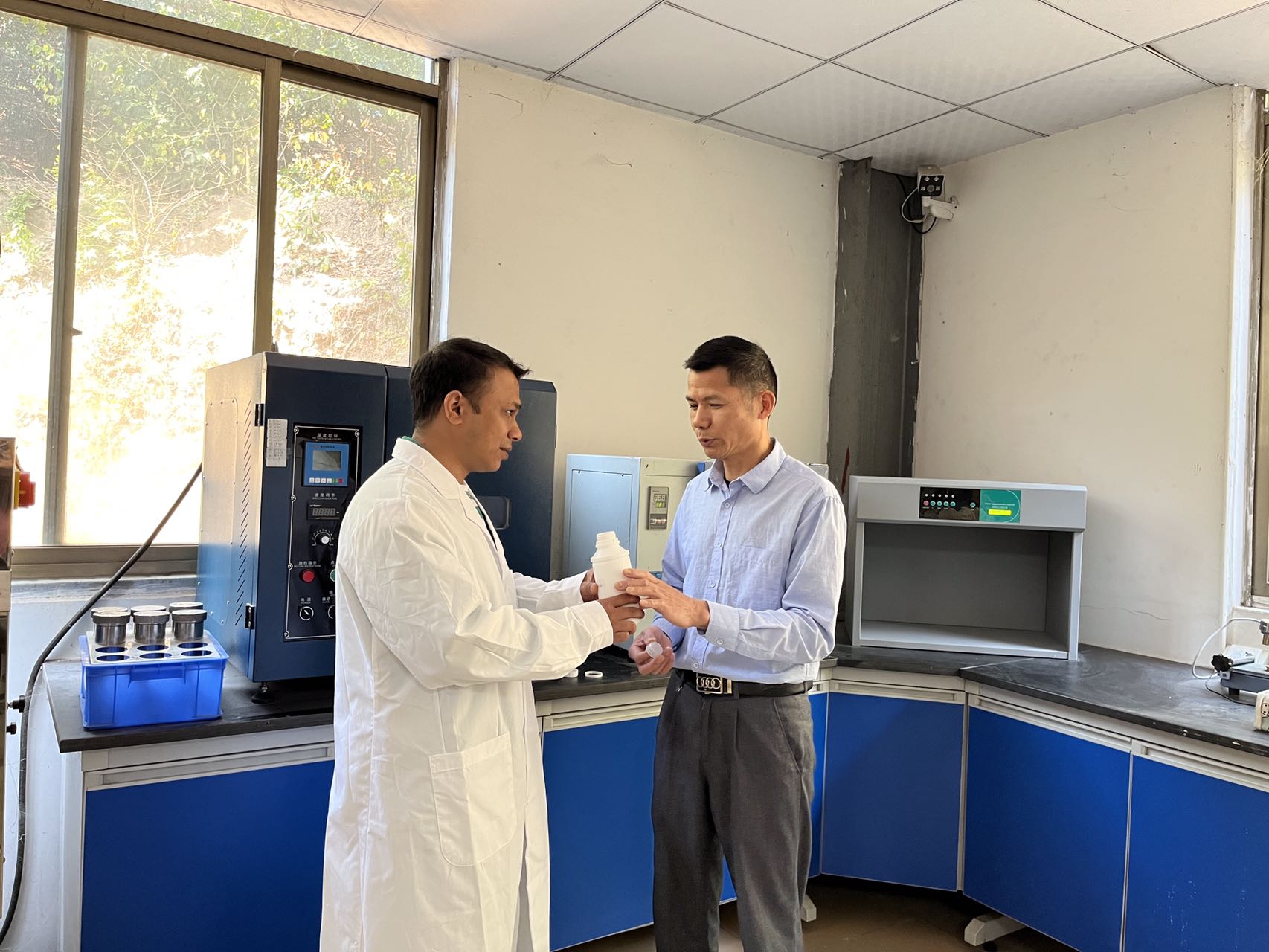 东莞纺织助剂硬挺剂主要有什么成分?多少钱(图2)